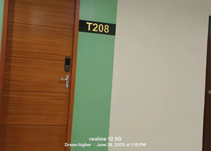 Thyme Residences Condominium, Unit 208